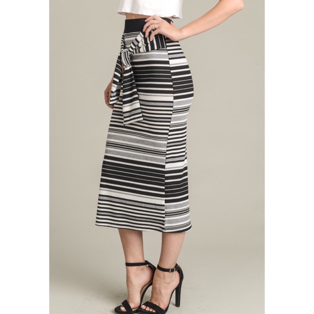 💗SALE💗Striped Knit Pencil Skirt